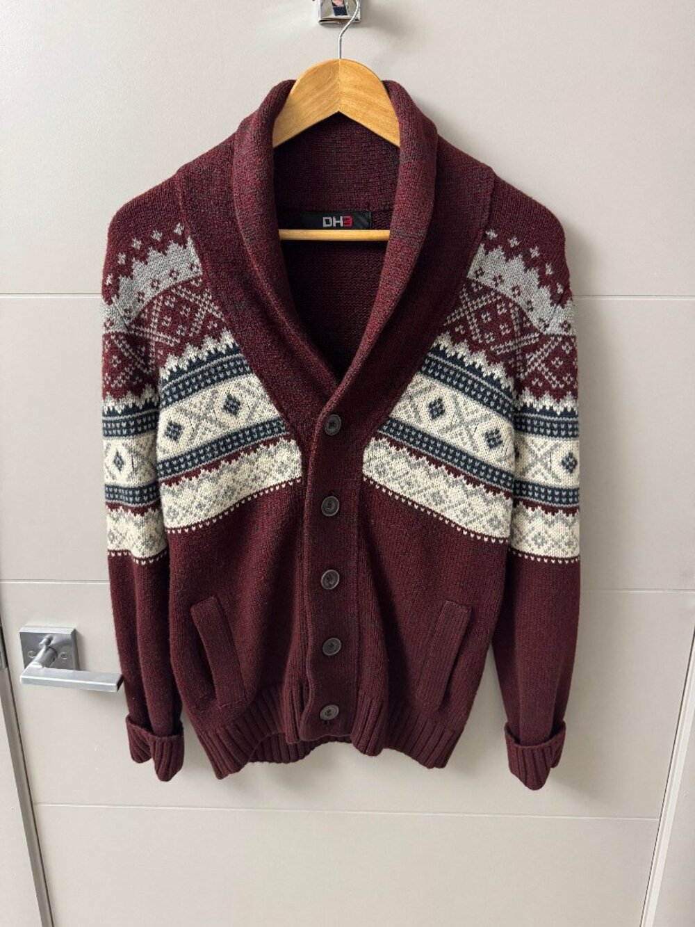 DH3 Men’s Burgundy Cardigan